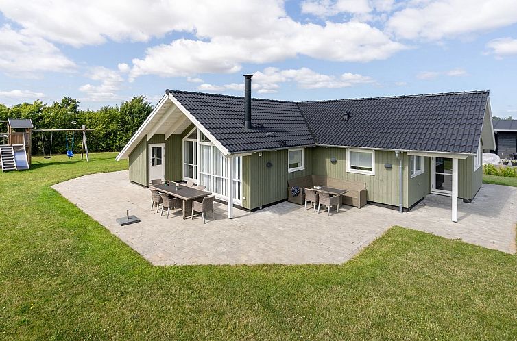 Vakantiehuis "Cenia" - 450m from the sea