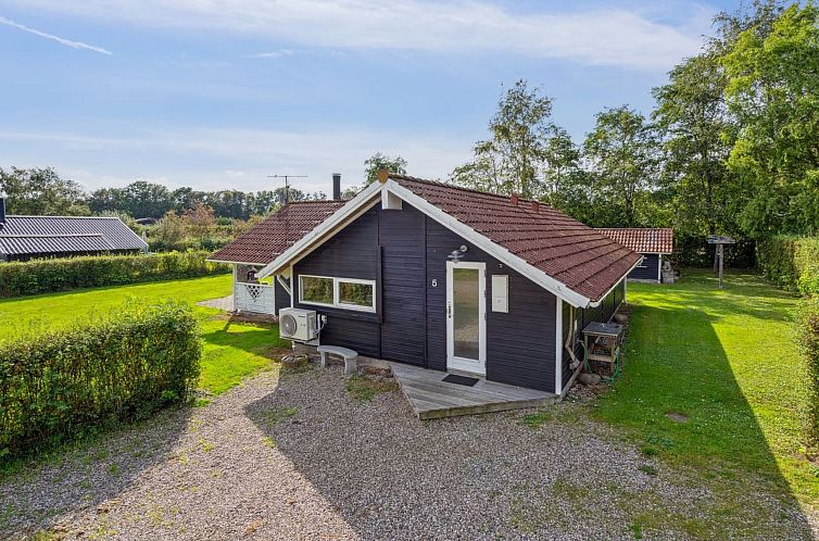 Vakantiehuis "Frosina" - 300m from the sea