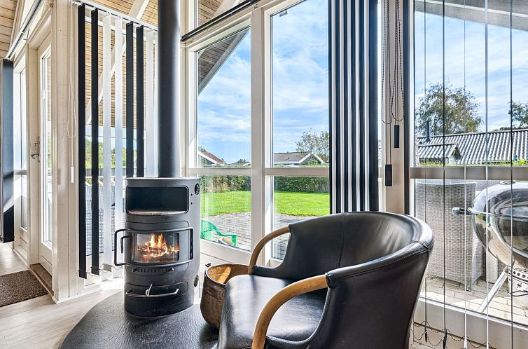 Vakantiehuis "Frosina" - 300m from the sea