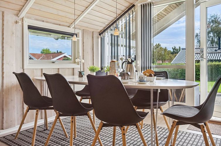 Vakantiehuis "Frosina" - 300m from the sea