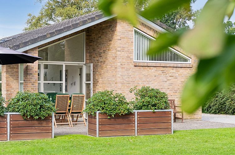 Vakantiehuis "Ano" - 950m from the sea