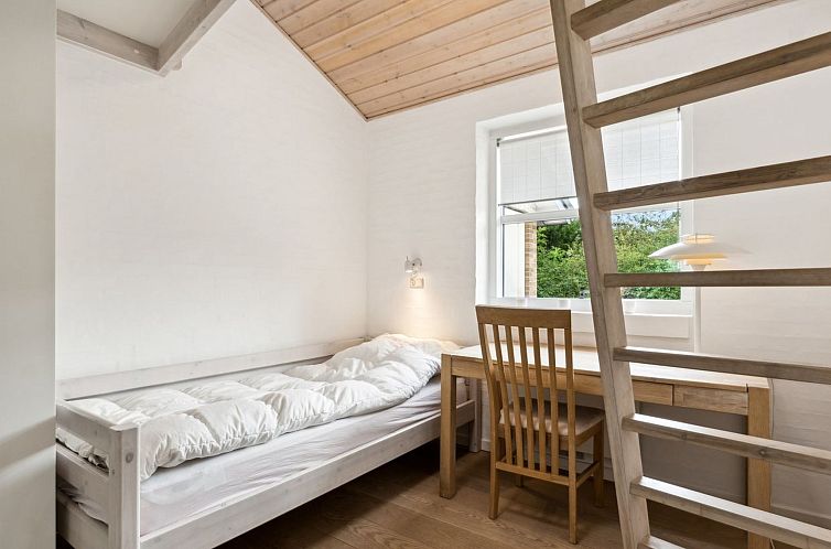 Vakantiehuis "Ano" - 950m from the sea