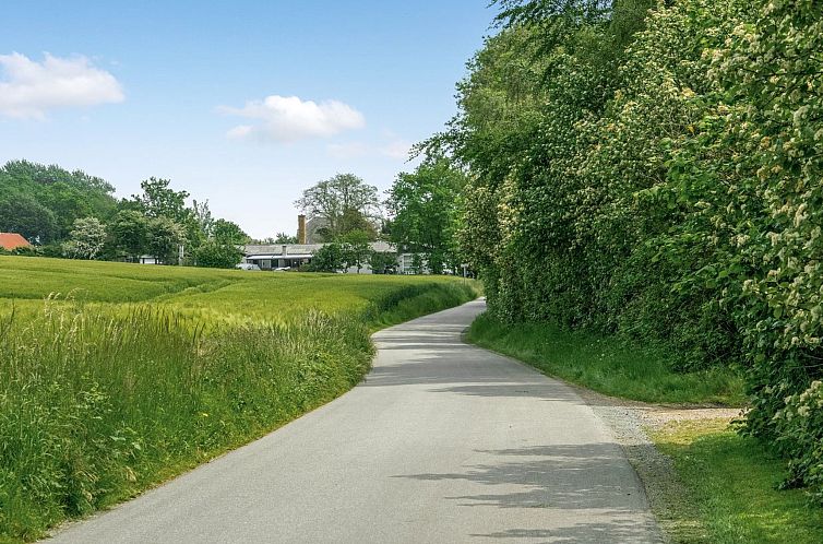 Vakantiehuis "Thorwer" - 250m from the sea