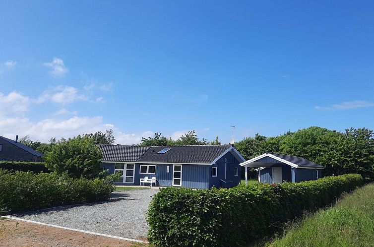 Vakantiehuis "Toja" - 700m from the sea