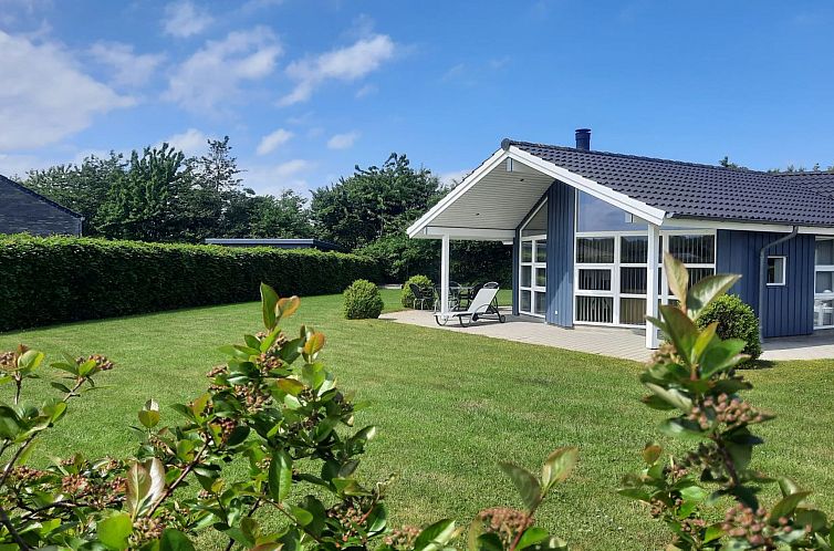 Vakantiehuis "Toja" - 700m from the sea