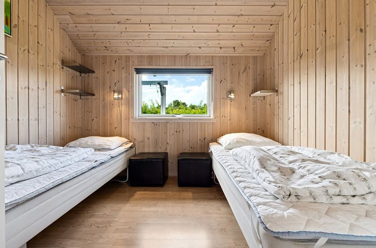 Vakantiehuis "Edzard" - 800m from the sea