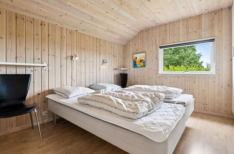 Vakantiehuis "Edzard" - 800m from the sea
