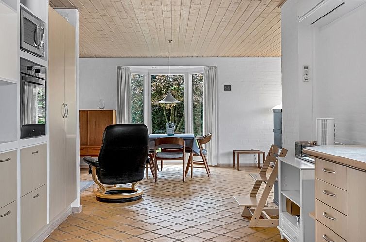 Vakantiehuis "Ruusu" - 300m from the sea