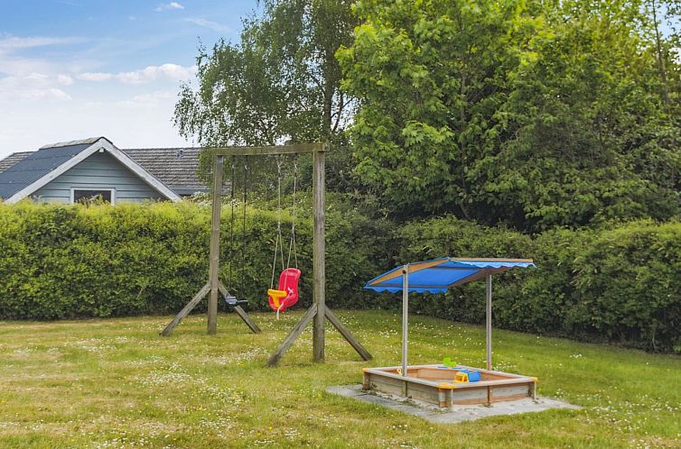 Vakantiehuis "Bessi" - 200m from the sea