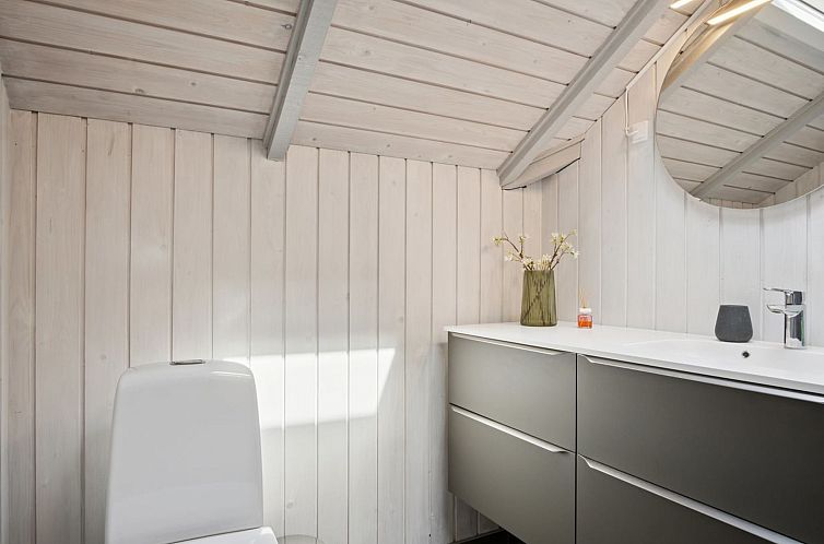 Vakantiehuis "Bessi" - 200m from the sea