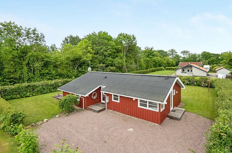 Vakantiehuis "Annica" - 150m from the sea