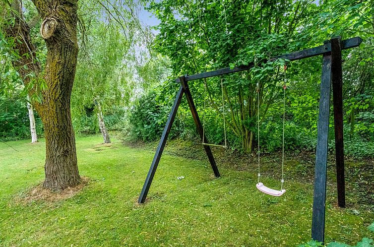 Vakantiehuis "Annica" - 150m from the sea