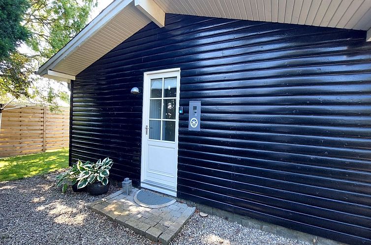 Vakantiehuis "Zuhra" - 680m from the sea