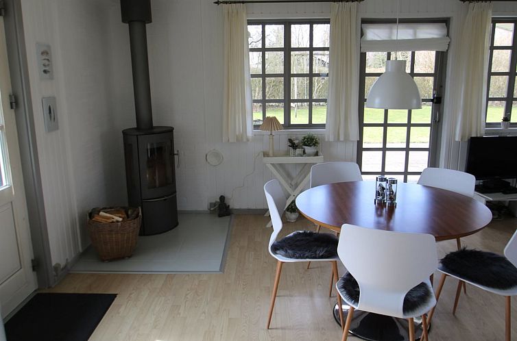 Vakantiehuis "Zuhra" - 680m from the sea