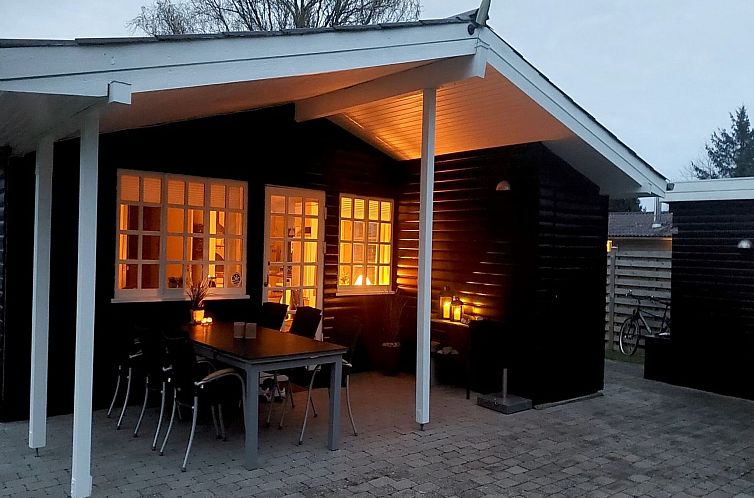 Vakantiehuis "Zuhra" - 680m from the sea