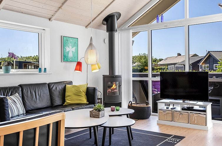 Vakantiehuis "Danika" - 650m from the sea