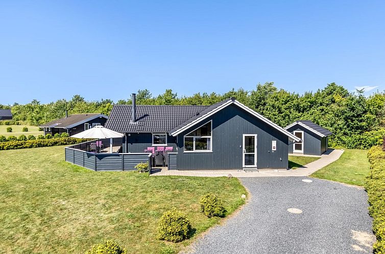 Vakantiehuis "Danika" - 650m from the sea