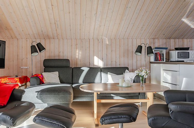 Vakantiehuis "Tjakko" - 700m from the sea