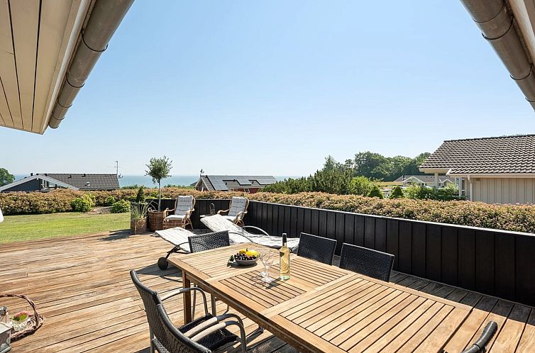 Vakantiehuis "Fridtjof" - 100m from the sea