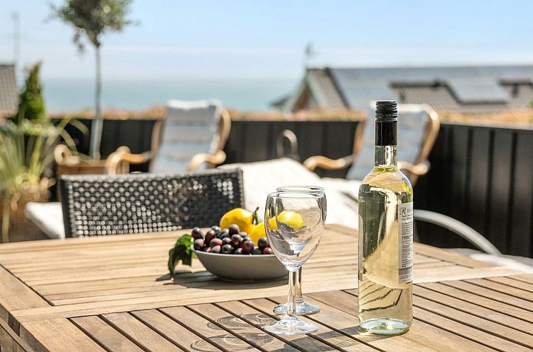 Vakantiehuis "Fridtjof" - 100m from the sea