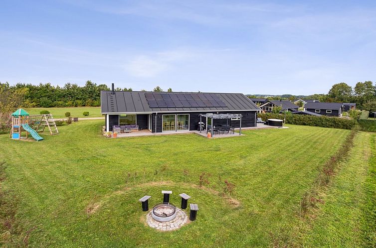 Vakantiehuis "Fridtjof" - 100m from the sea