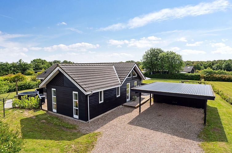 Vakantiehuis "Hakan" - 900m from the sea