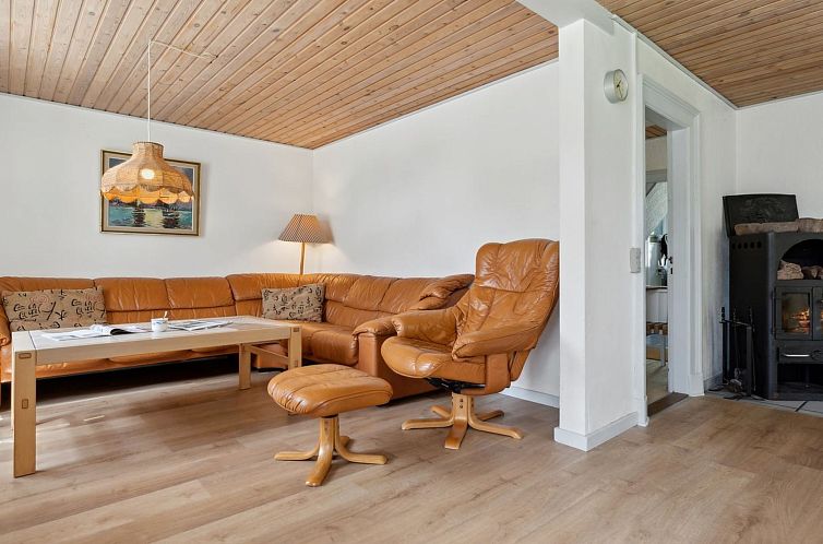 Vakantiehuis "Ilja" - 400m from the sea