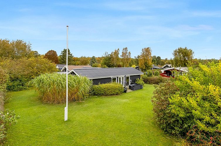 Vakantiehuis "Lymke" - 450m from the sea