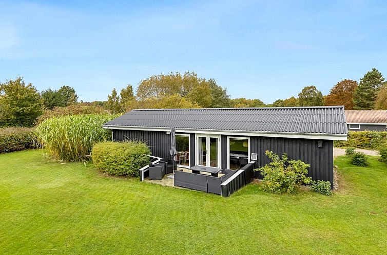 Vakantiehuis "Lymke" - 450m from the sea