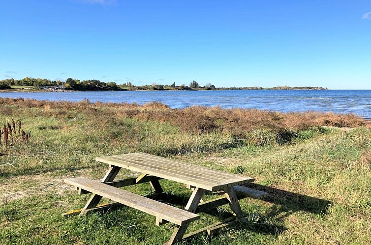 Vakantiehuis "Sazur" - 75m from the sea