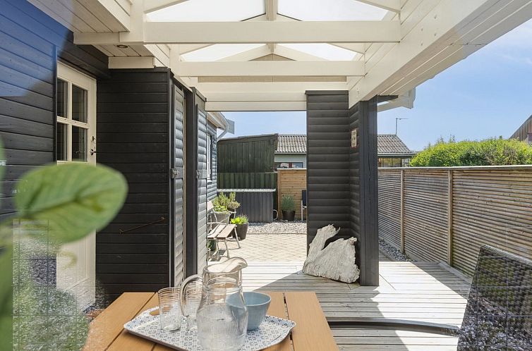 Vakantiehuis "Sazur" - 75m from the sea