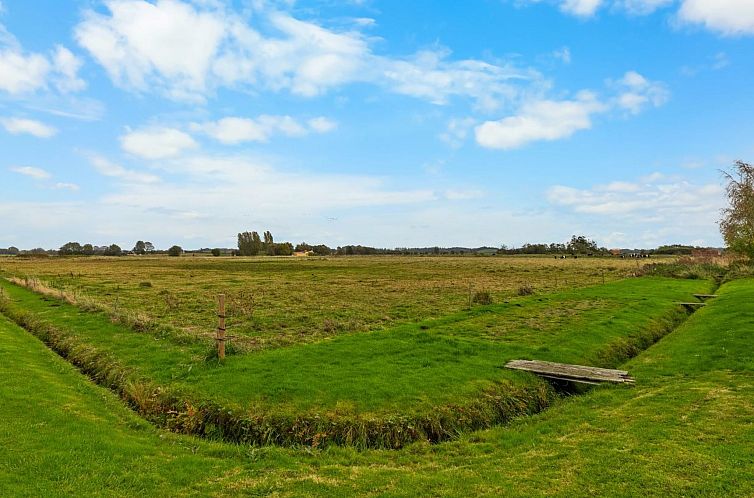 Vakantiehuis "Lanica" - 150m from the sea