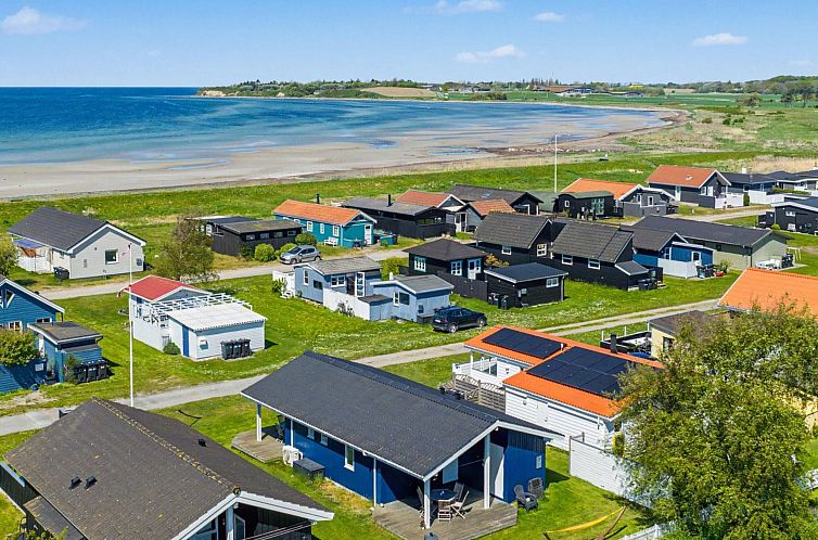 Vakantiehuis "Roya" - 100m from the sea