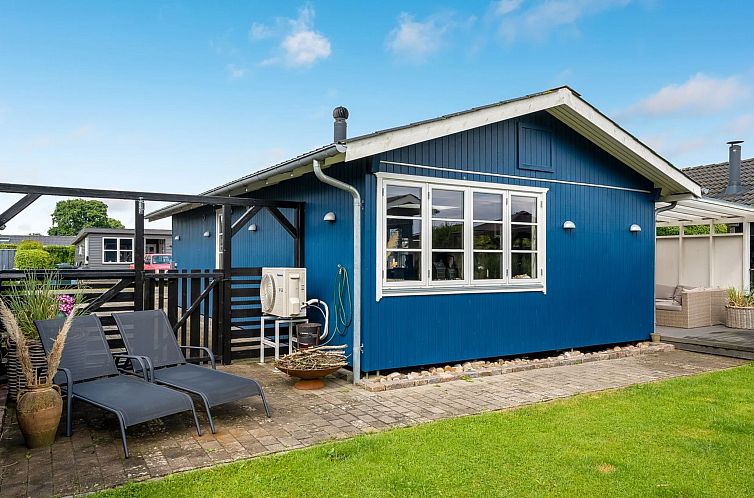 Vakantiehuis "Urda" - 50m from the sea