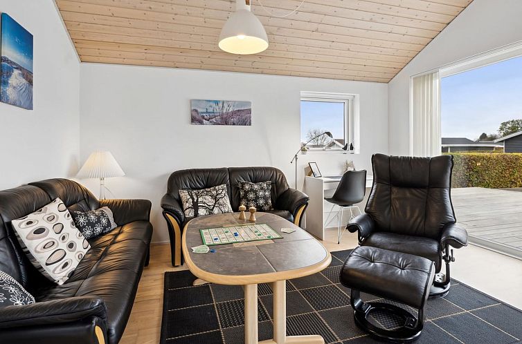 Vakantiehuis "Lio" - 200m from the sea