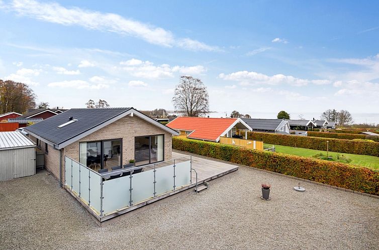 Vakantiehuis "Lio" - 200m from the sea