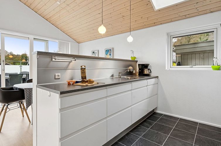 Vakantiehuis "Lio" - 200m from the sea