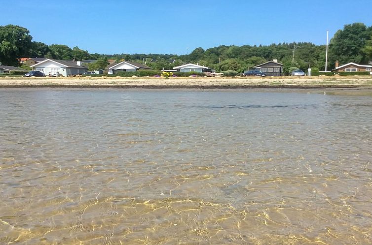 Vakantiehuis "Cornelius" - 30m from the sea