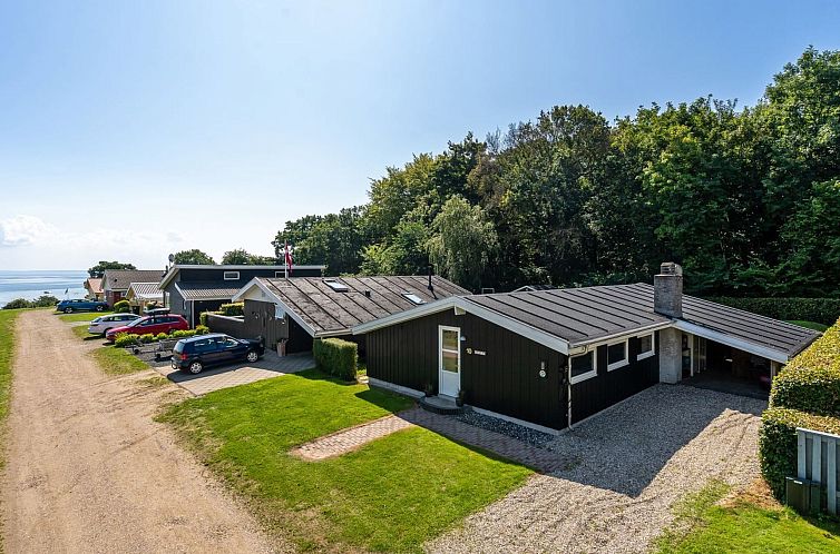 Vakantiehuis "Fiete" - 200m from the sea