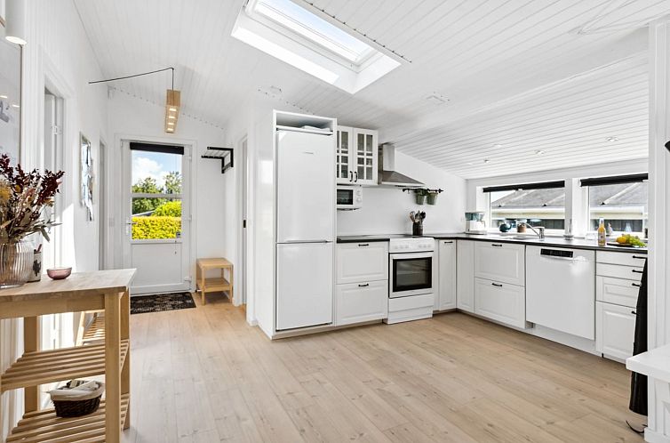 Vakantiehuis "Fiete" - 200m from the sea