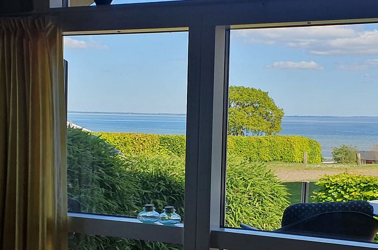 Vakantiehuis "Sporgh" - 100m from the sea