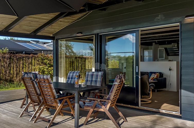 Vakantiehuis "Ørn" - 5m from the sea