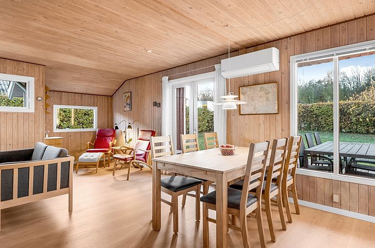 Vakantiehuis "Pavo" - 200m from the sea