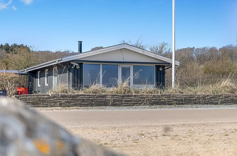 Vakantiehuis "Cornelius" - 30m from the sea