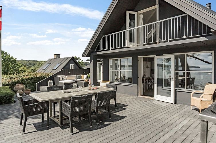 Vakantiehuis "Sten" - 30m from the sea