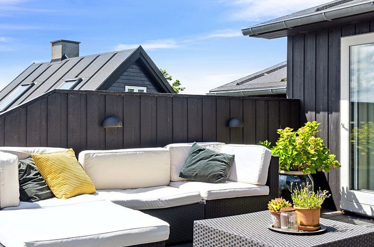 Vakantiehuis "Sten" - 30m from the sea