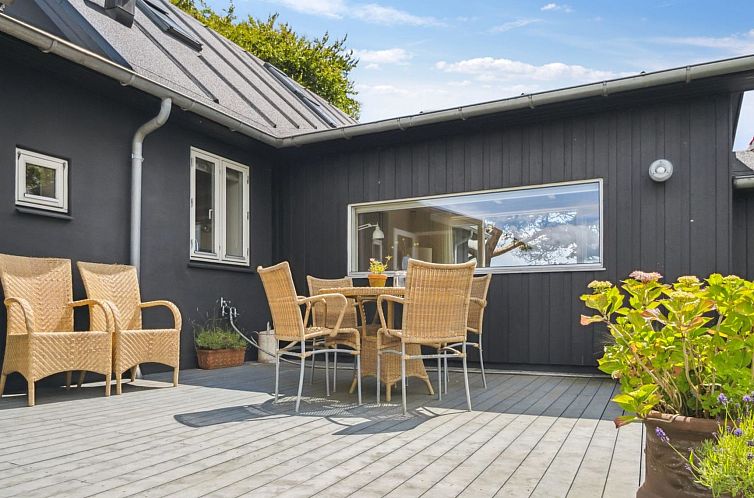Vakantiehuis "Sten" - 30m from the sea