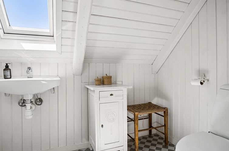 Vakantiehuis "Sten" - 30m from the sea