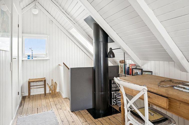 Vakantiehuis "Sten" - 30m from the sea