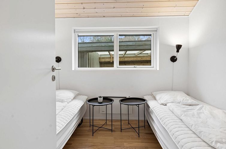 Vakantiehuis "Lio" - 200m from the sea